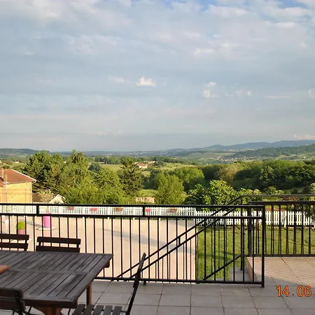 Domaine Des Vignes D'hotes Bagnols (Rhone)